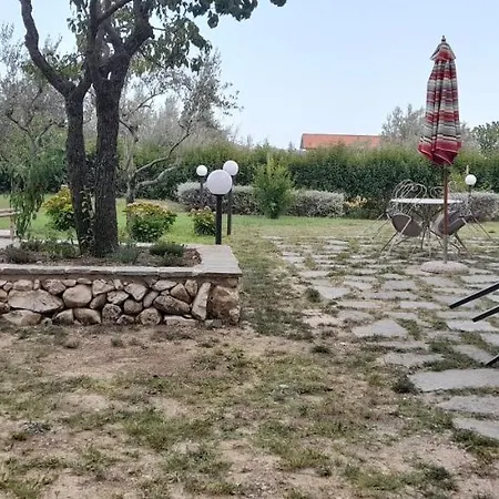 منزل ريفي Masseria Del Ponte