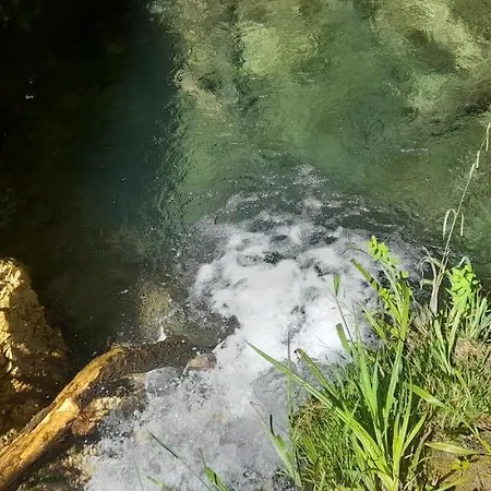 منزل ريفي Masseria Del Ponte