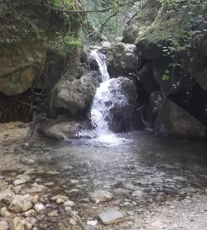 منزل ريفي Masseria Del Ponte