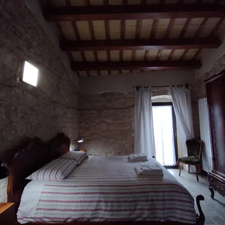 منزل ريفي Masseria Del Ponte بريتورو