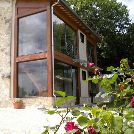 Masseria Del Ponte منزل ريفي *