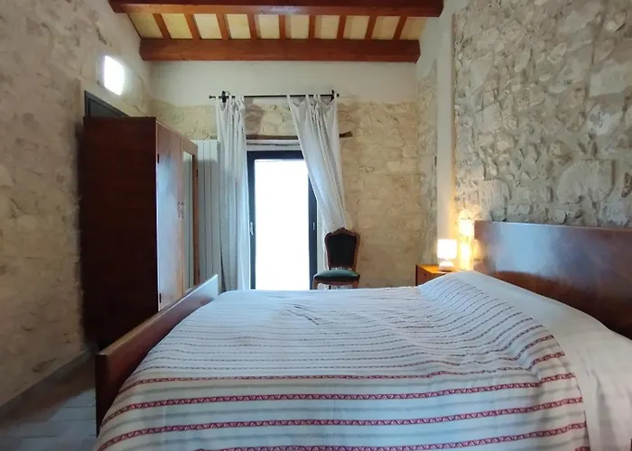 Masseria Del Ponte 普雷托罗